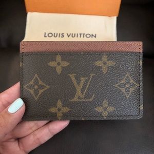 💯 Authentic Brand New Louis Vuitton Cardholder